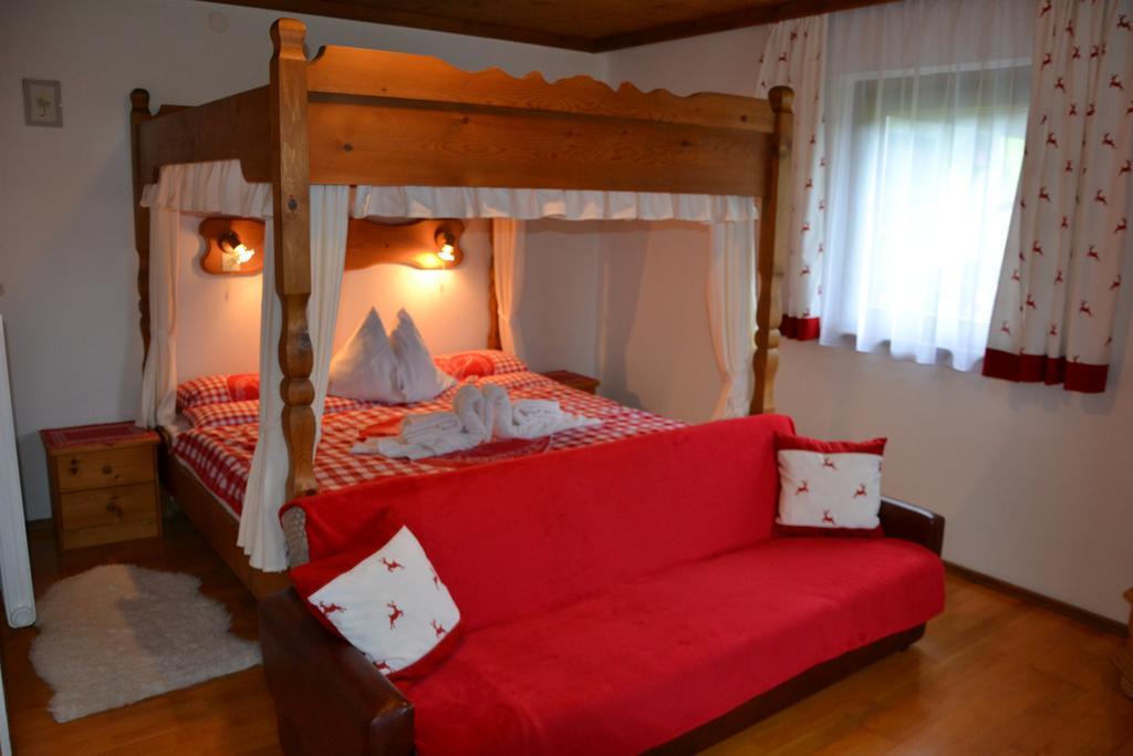 Schnoellhof Bed & Breakfast ซังต์ มาร์ติน อัม เทนเนนเกอเบียร์เกอ ภายนอก รูปภาพ